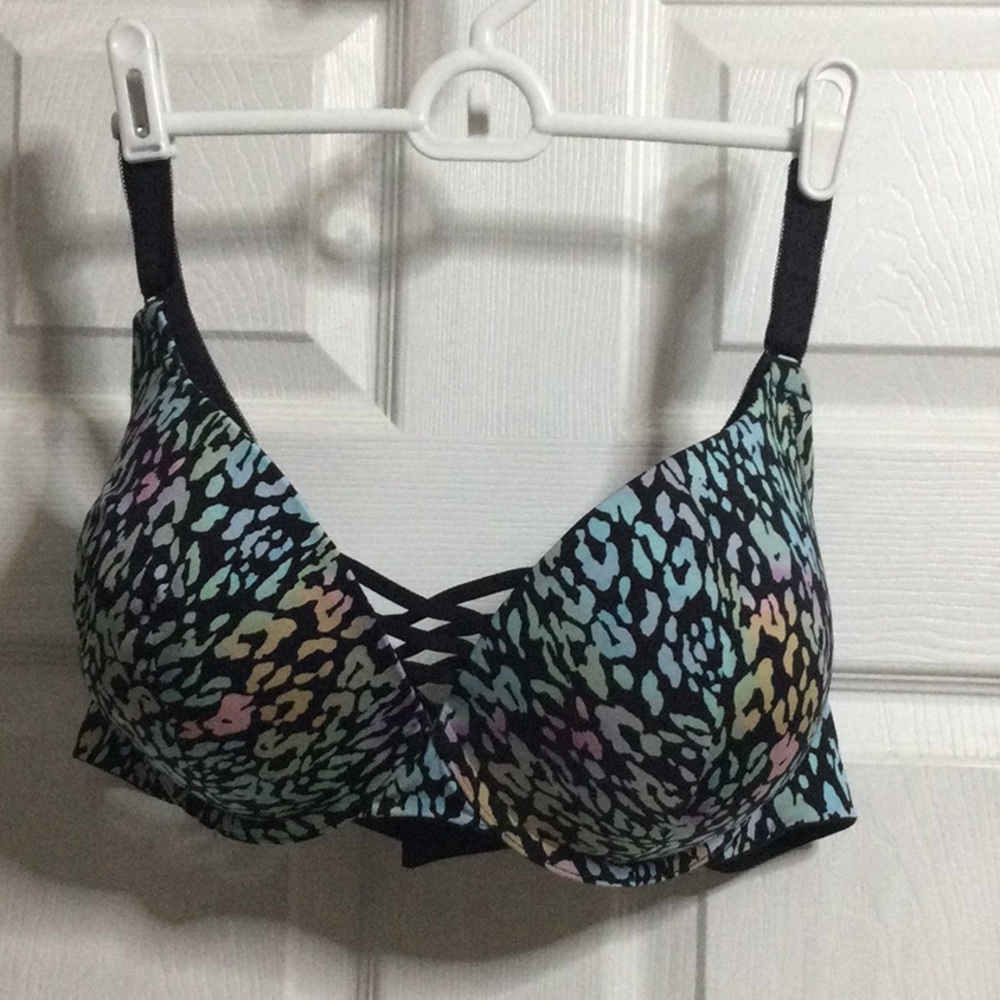 Torrid leopard print underwire bra 40DDD